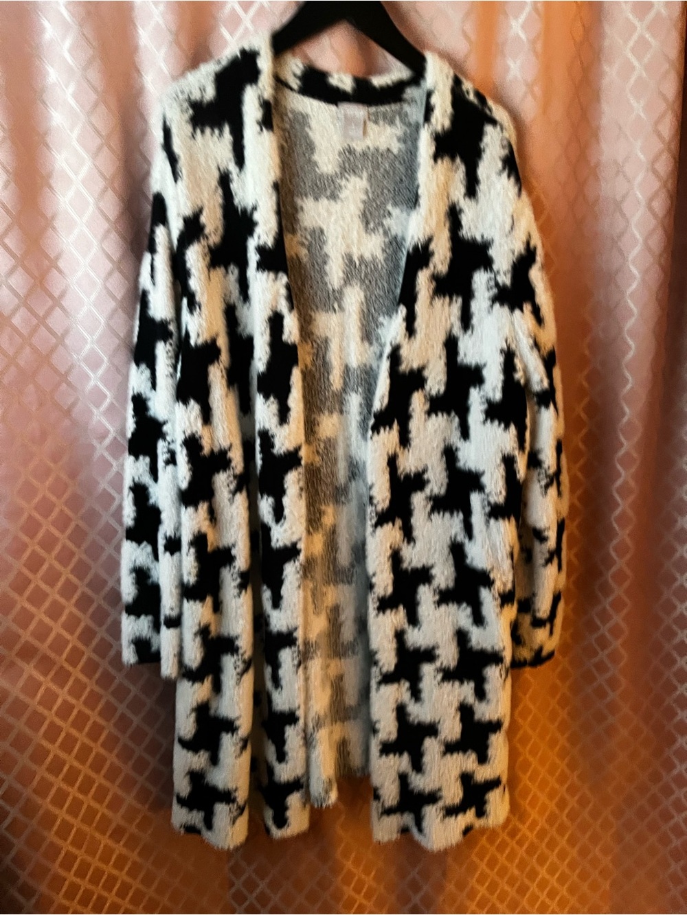 Chico's Black & White Houndstooth Open-Front Cardigan